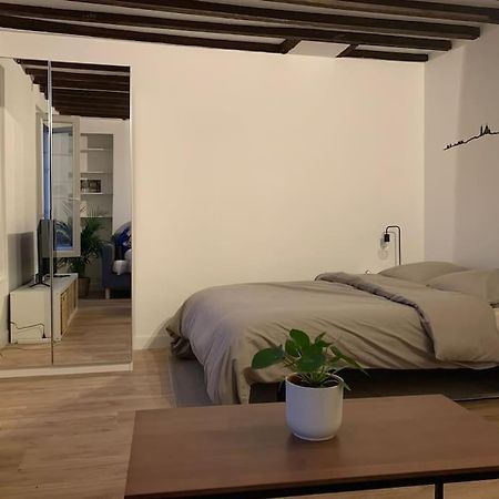 Studio Lumineux, Refait A Neuf, Metro Jourdain París Exterior foto