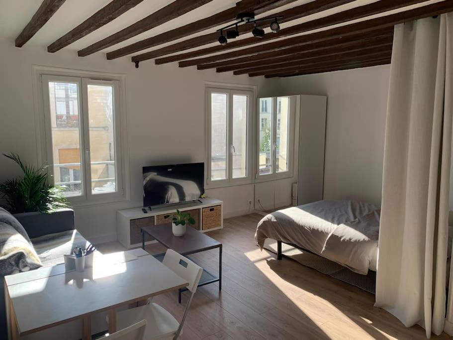 Studio Lumineux, Refait A Neuf, Metro Jourdain París Exterior foto